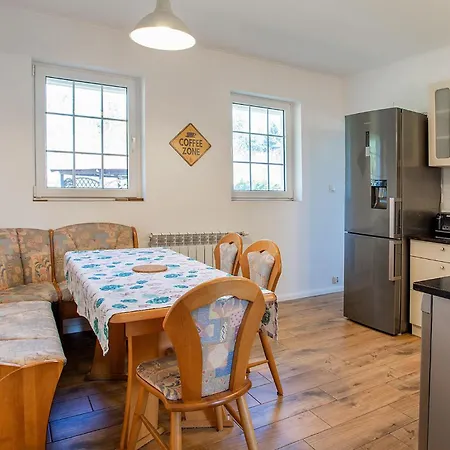 3 Bedroom Cozy In *